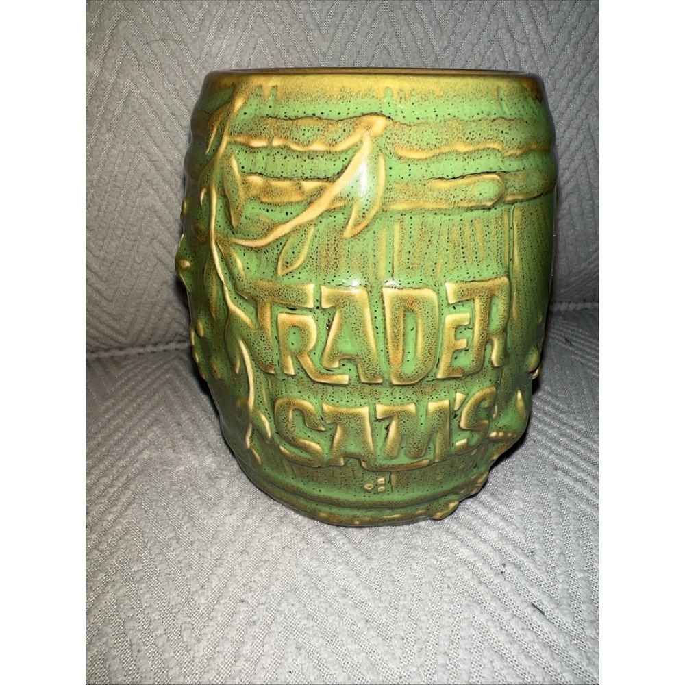 Trader Sam's GREEN Enchanted Tiki Bar Rum Barrel Mug 1st Edition Disney Ceramic